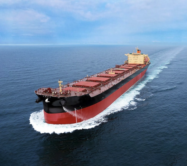 HD현대 아비커스의 대형선박용 자율운항 솔루션 '하이나스 컨트롤(HiNAS Control)'이 적용된 에이치라인해운 선박./ HD현대