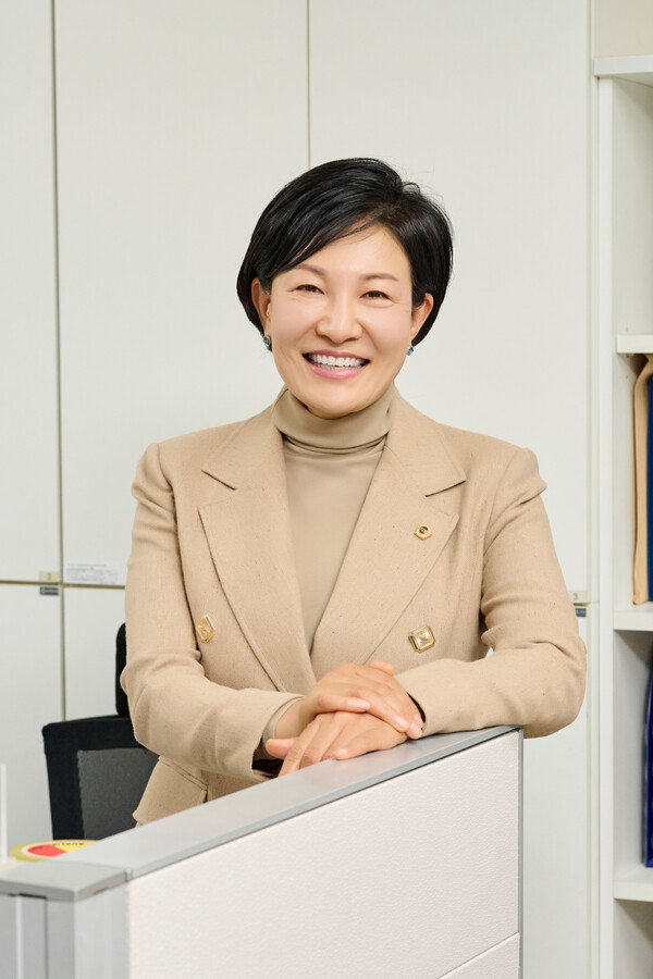 이채명 경기도의원(민주ㆍ안양6)은 18일 보도자료를 통해 "경기도금고를 운영하는 은행은 시중금리보다 높은 금리를 제시해야 한다"고 밝혔다./ 경기도의회 제공