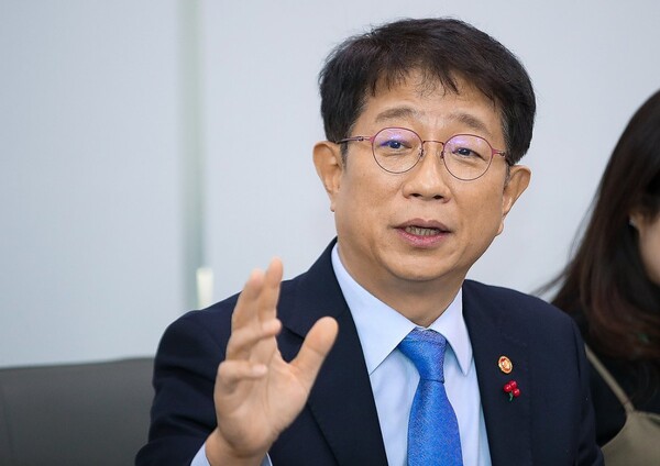 12·3 비상계엄 사태를 수사하는 검찰 비상계엄 특별수사본부가 박상우 국토교통부 장관을 참고인 신분으로 불러 비상계엄 해제 후 개최된 국무회의 관련 사항을 조사하고 있는 것으로 알려졌다. / 사진=연합뉴스