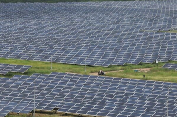 동남아 태양광 설치 모습./에스빈 제공