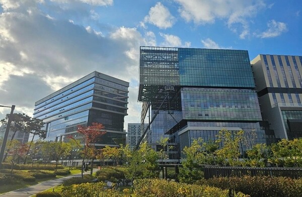 부동산플래닛이 임대 대행사로 선정된 마곡 르웨스트 시티타워(C, D동) 전경. /부동산플래닛 제공