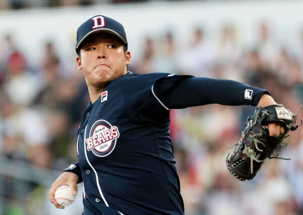지난 시즌 프로야구 두산 베어스에서 활약한 시라카와 게이쇼. /연합뉴스