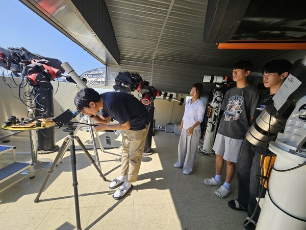 과학중점고 강의에서 현장 체험 프로그램을 진행하고 있다. /광주시교육청