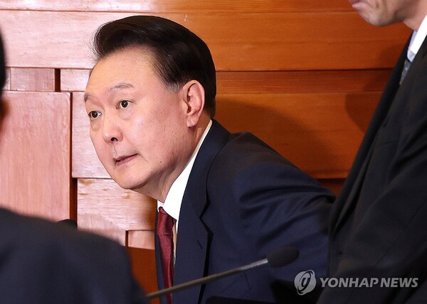 윤석열 대통령 측이 헌법재판소에 문형배 헌법재판소장 권한대행을 비롯해 이미선·정계선 재판관이 탄핵심리에서 빠져야 한다는 내용을 담은 의견서를 제출했다. /연합뉴스