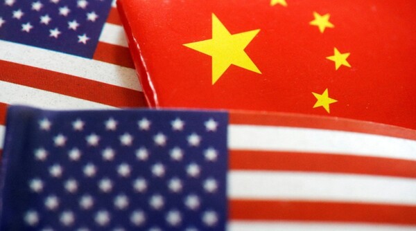 미국과 중국이 R&D(연구‧개발) 투자에서도 치열하게 경쟁하고 있다. 특히 기술패권을 차지하기 위해 최근 10년동안 중국이 대대적인 투자를 이어가며 부동의 1위였던 미국의 턱밑까지 추격해온 모양새다. / 연합뉴스