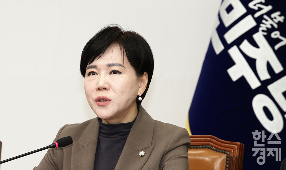 전현희 더불어민주당 최고위원이 5일 오전 서울 여의도 국회에서 열린 최고위원회의에서 발언을 하고 있다. /최대성 기자 dpdaesung@sporbiz.co.kr 2025.02.05.