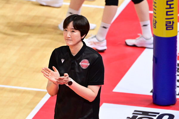 장소연 페퍼저축은행 감독. /한국배구연맹 제공