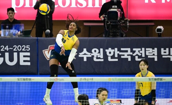 현대건설 모마. /한국배구연맹 제공