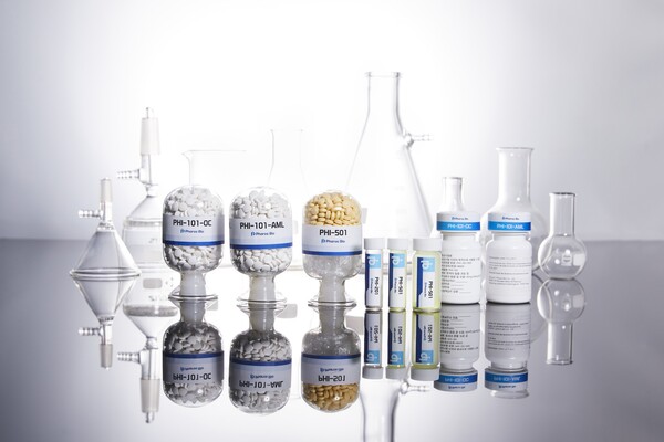 파로스아이바이오가 임상시험수탁(CRO) 기업 씨엔알리서치와 난치성 고형암 치료제 ‘PHI-501’에 대한 임상 1상 시험 수행을 위한 위탁계약을 체결했다. /파로스아이바이오 제공