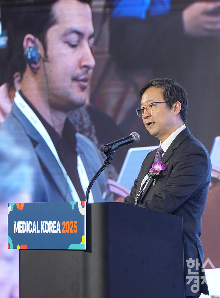 20일 서울 강남구 코엑스에서 메디컬 코리아(Medical Korea) 2025 개막식이 열리고 있다. 김영태 서울대학교병원장이 축사를 하고 있다. /최대성 기자 dpdaesung@sporbiz.co.kr 2025.03.20.