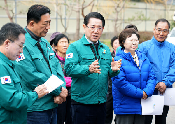 김영록 전남지사는 장성군 산불취약지역 점검했다. /사진=전남도