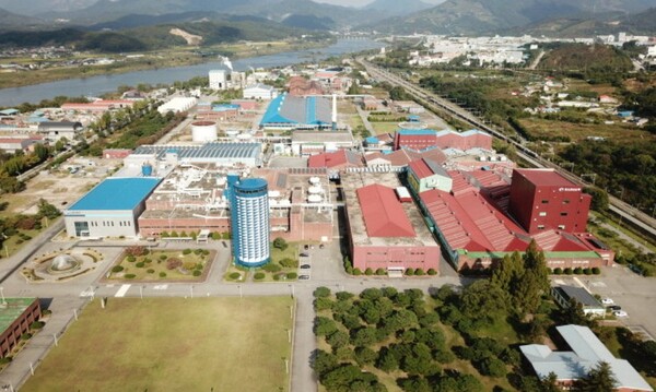 코스모신소재가 이차전지 양극활물질 사업을 중심으로 글로벌 시장에서의 입지를 빠르게 확대하고 있다. / 코스모신소재