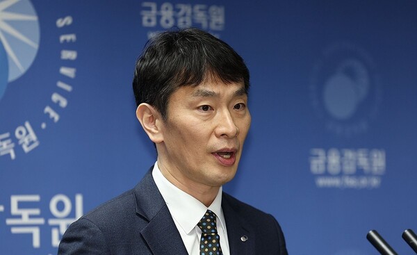 이복현 금융감독원장이 2일 CBS라디오 '김현정의 뉴스쇼’에 출연해  김병환 금융위원장에게 사의를 표명했다고 밝혔다. /연합뉴스