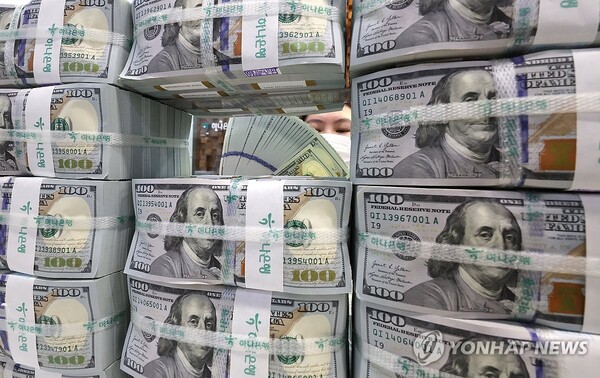 한국은행이 3일 발표한 '2025년 3월말 외환보유액'에 따르면, 지난달 우리나라의 외환보유액은 4096억6000만달러로 2월말 대비 4억5000만달러 늘었다. /연합뉴스