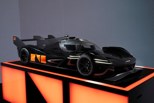 제네시스가 2025 서울모빌리티쇼에서 공개한 GMR-001 하이퍼카 디자인/ 제네시스