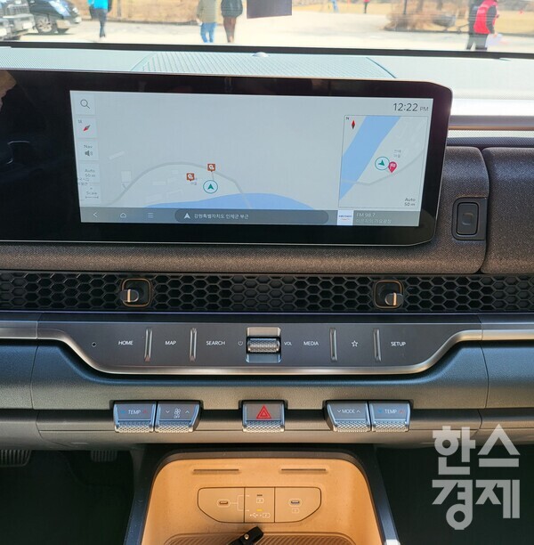 기아 '더 기아 타스만' 센터페시아/ 최창민 기자