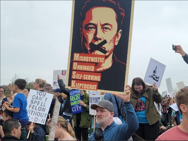 트럼프 대통령의 브레이크 없는 관세 정책으로 인해 미국 내부에서도 반발이 일고 있다. / 사진=연합뉴스