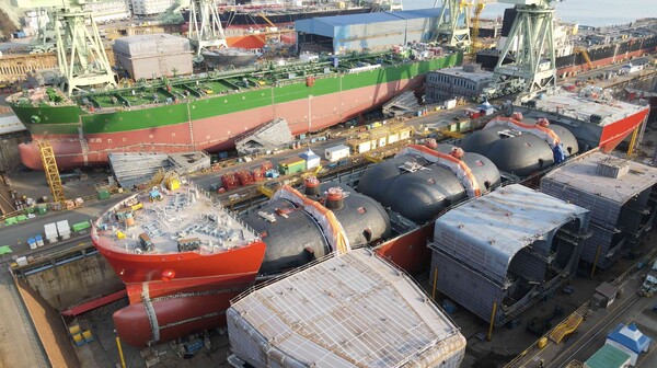 HD,현대미포가 건조 중인 국내 첫 액화이산화탄소 운반선./HD현대미포 