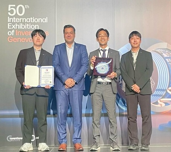 한국남동발전은 지난 9일부터 13일까지 스위스 제네바에서 열린 '2025 스위스 제네바 국제발명품 전시회'에 2점의 발명품을 출품해 금상, 은상, 특별상 등 총 3개 분야에서 수상했다./한국남동발전