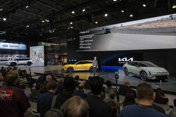 2025 뉴욕 국제 오토쇼 기아관 보도발표회 전경/ 기아