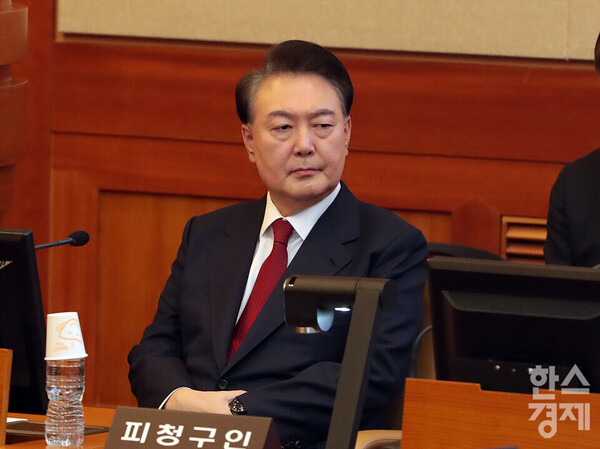 검찰이 1일 윤석열 전 대통령을 직권남용 권리행사방해 혐의로 추가 기소했다. / 한스경제DB 