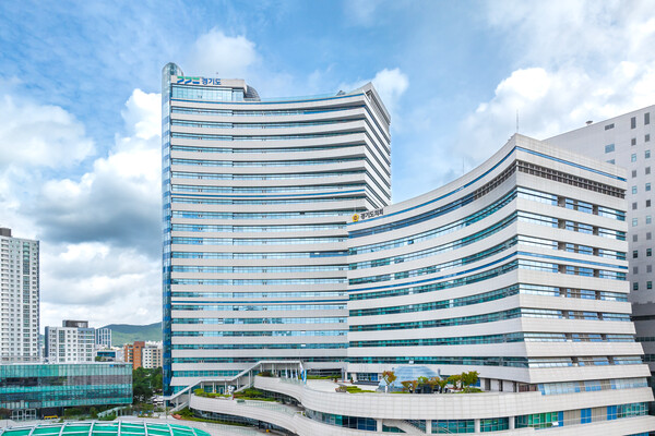 월드옥타는 70개국 151개 지회에 7,000여 재외동포 CEO, 2만1천여 명의 차세대 경제인이 활동 중인 세계 최대 재외한인 경제단체다./ 경기도 제공