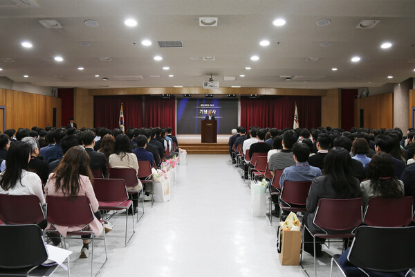 일동홀딩스와 일동제약을 비롯한 일동제약그룹사들은 7일 서울시 서초구 일동제약 본사에서 창립 84주년 기념식을 거행했다. /일동제약그룹 제공