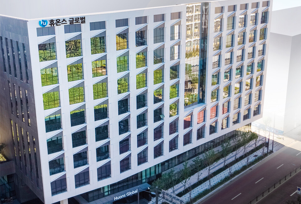 휴온스 글로벌 사옥 전경./휴온스 글로벌 제공