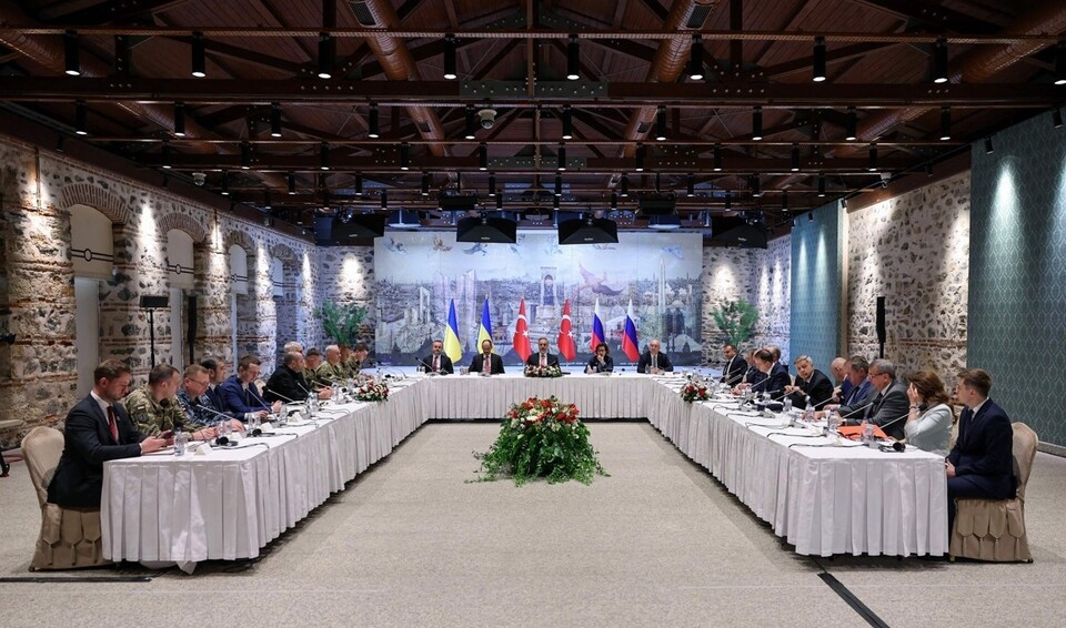 튀르키예 이스탄불에서 러시아와 우크라이나가 3년만에 직접 대화에 나섰다./연합뉴스