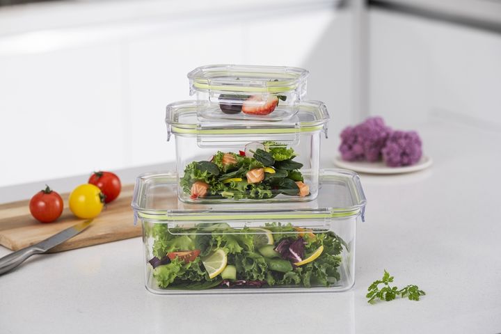 락앤락은 지난 1998년 세계 최초로 4면 결착 방식의 ‘신개념 밀폐용기’를 선보이며 주방생활의 혁신을 이끌었다. / 락앤락 제공