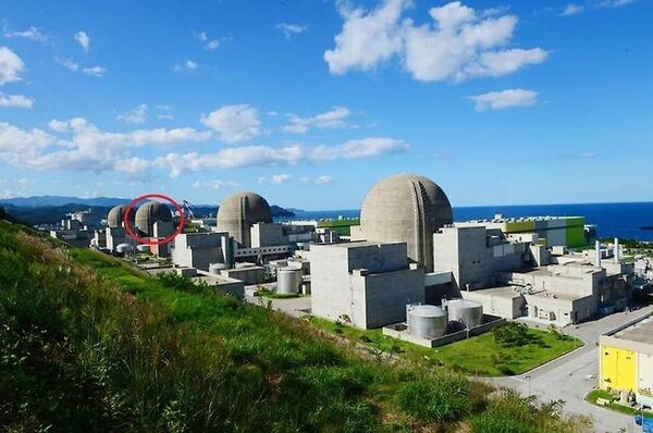 미국 정부가 원전 발전 확대를 추진하면서 두산에너빌리티, 한전기술 등이 수혜를 입을 것이란 전망이 나왔다. / 사진=연합뉴스