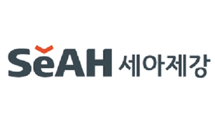 도널드 트럼프 미국 대통령이 외국산 철강 제품에 대한 관세를 25%에서 50%로 인상하겠다고 발표하면서 2일 세아제강은 전장보다 4.73% 내린 16만1000원에 거래되고 있다. /사진=세아제강 홈페이지 갈무리