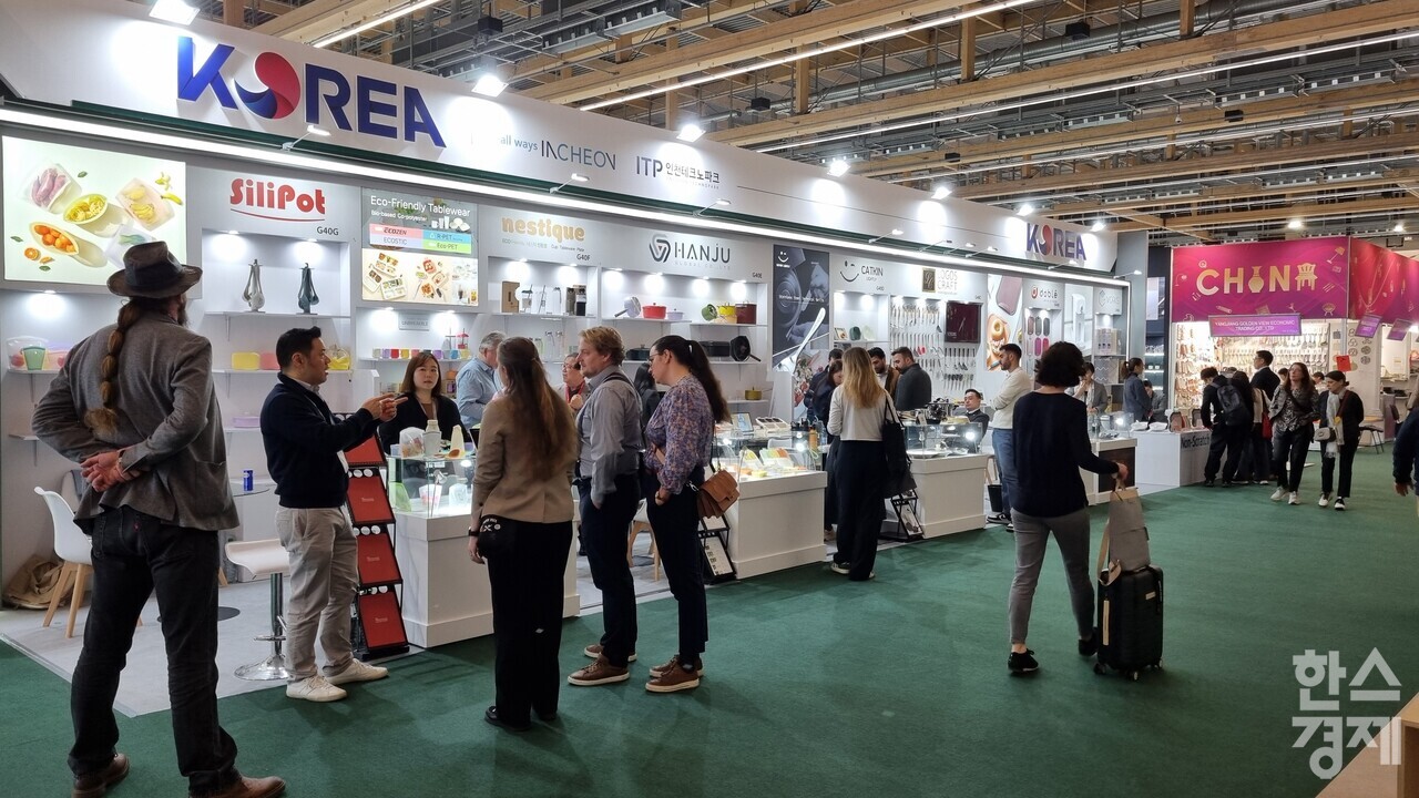 ▲인천 소재 중소기업이 '2025 해외전시회 단체참가 지원사업'을 통해 2025년 2월 7~11일 독일 프랑크푸르트에서 열린 소비재전에 참가하고 있다. (사진=인천시)