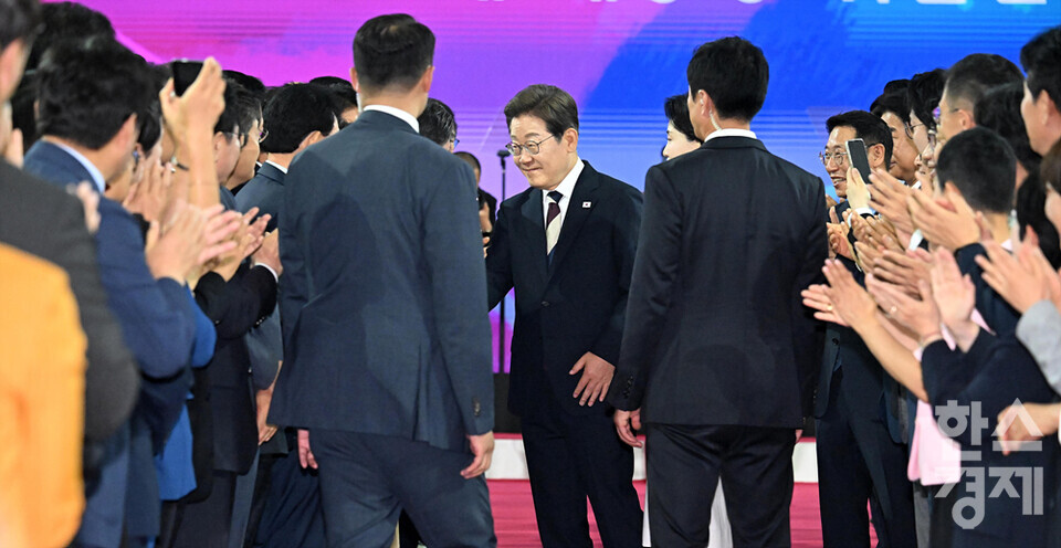 이재명 대통령 당선인이 4일 서울 여의도 국회 로텐더홀에서 열린 21대 대통령 취임식에 참석하고 있다. / 최대성 기자 dpdaesung@sporbiz.co.kr 2025.06.04.