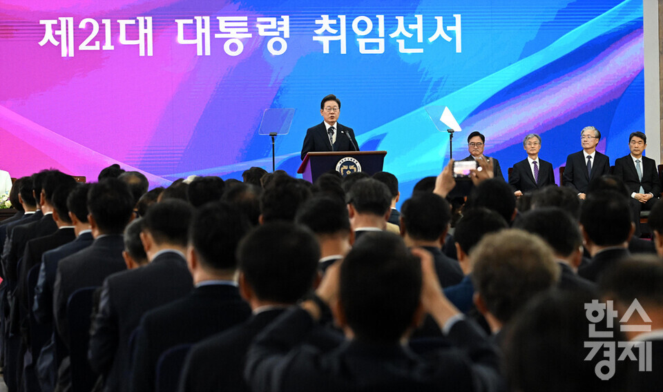 이재명 21대 대통령 당선인이 4일 서울 여의도 국회 로텐더홀에서 열린 취임식에 참석해 취임 연설을 히고 있다. / 최대성 기자 dpdaesung@sporbiz.co.kr 2025.06.04.