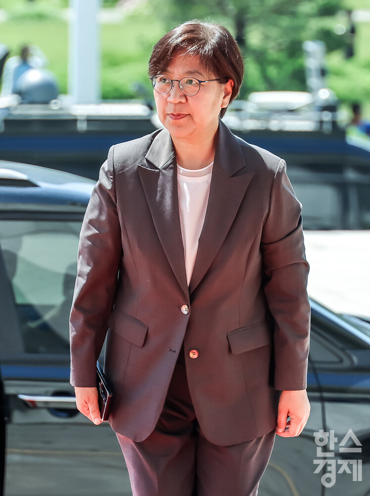 정은경 더불어민주당 총괄선대위원장이 4일 서울 여의도 국회에서 열리는 21대 대통령 취임식에 참석하고 있다. / 최대성 기자 dpdaesung@sporbiz.co.kr 2025.06.04.