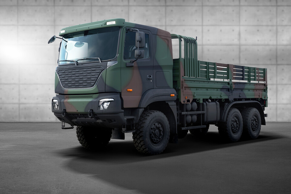 기아 중형표준차(KMTV, Kia Medium Tactical Vehicle) 5톤 모델./기아