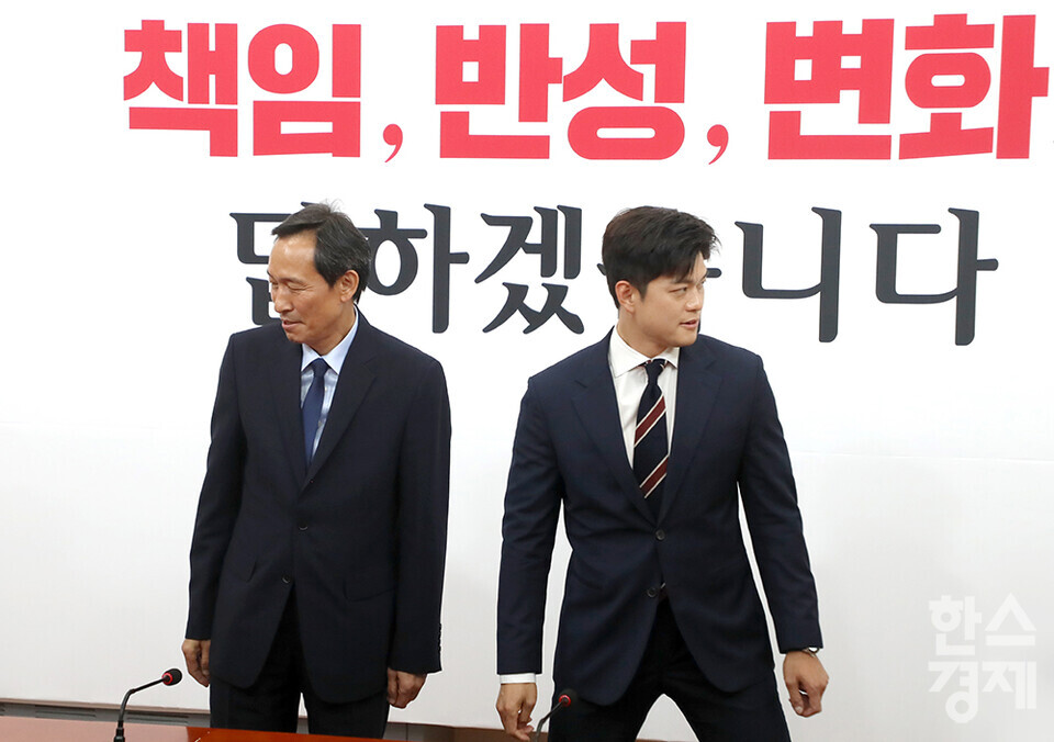 우상호 대통령실 정무수석이 10일 국회에서 김용태 국민의힘 비상대책위원장을 접견하고 있다. /최대성 기자 dpdaesung@sporbiz.co.kr 2025.06.10. 