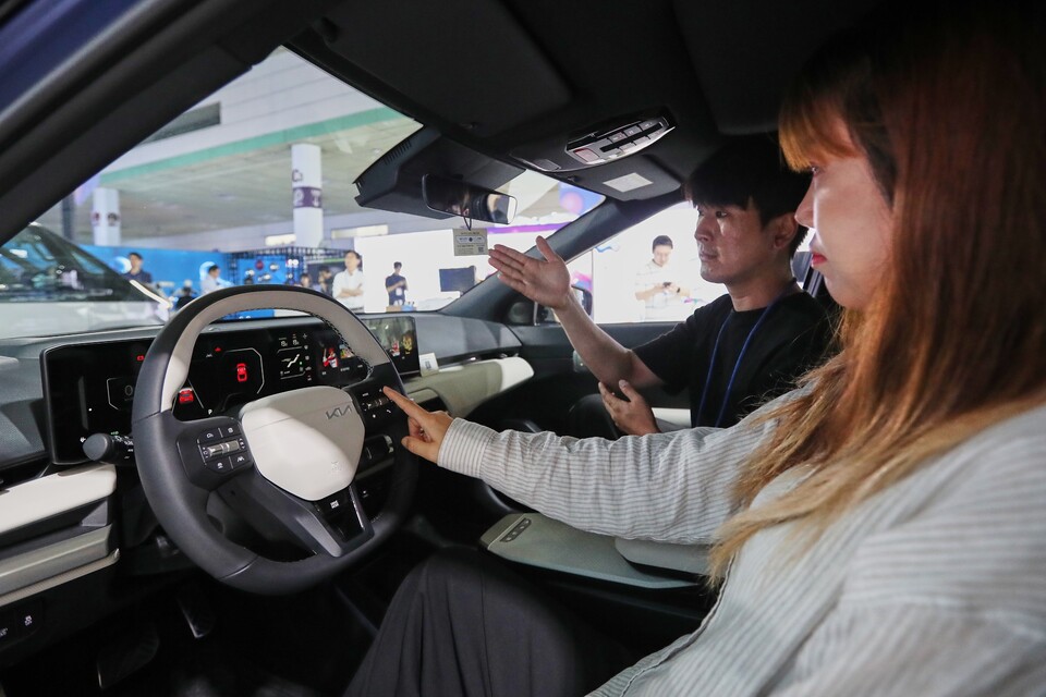 기아 EV4의 AI 어시스턴트 체험./현대차그룹