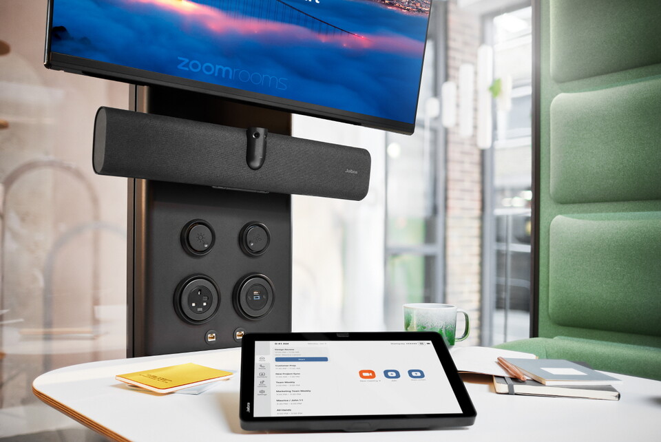 자브라가 소형 회의실 전용 안드로이드 기반 비디오 바 ‘파나캐스트 40 VBS’를 출시했다./자브라