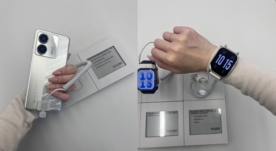 샤오미 스마트폰의 뒷면 디자인은 국내 소비자에게 다소 낯선 인상을 준다. 삼성전자나 애플 등 국내에 익숙한 브랜드와는 다른 질감과 마감 처리로, 호불호가 갈릴 수 있는 부분이다./박정현 기자