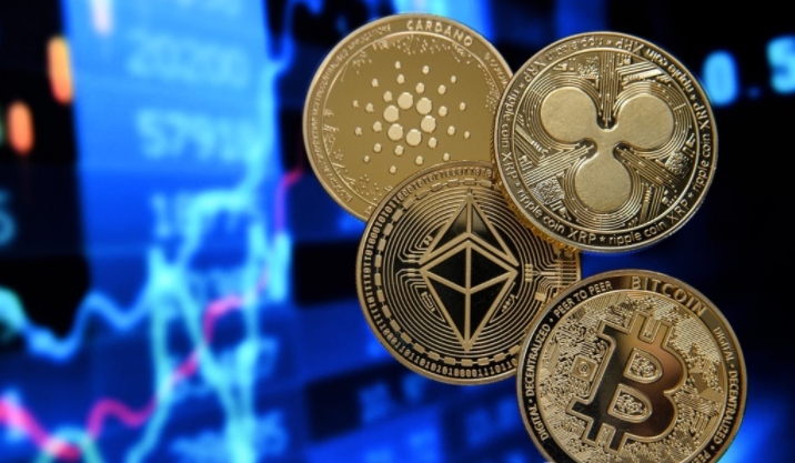 비트코인·이더리움 등 암호 가상화폐 모형. / 연합뉴스