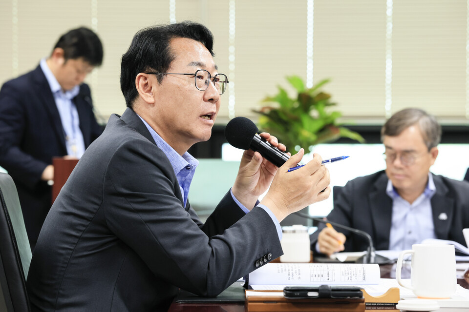 정명근 화성시장은 “지난 3년간의 시정은 단순한 행정의 반복이 아니라, 화성이 새로운 시대를 준비하는 전환점이었다”며 “앞으로도 더 복잡해질 행정 수요에 철저히 대비해 시민의 목소리가 정책의 중심이 되는 실질적인 변화와 혁신을 이어가겠다”고 밝혔다./ 화성특례시 제공