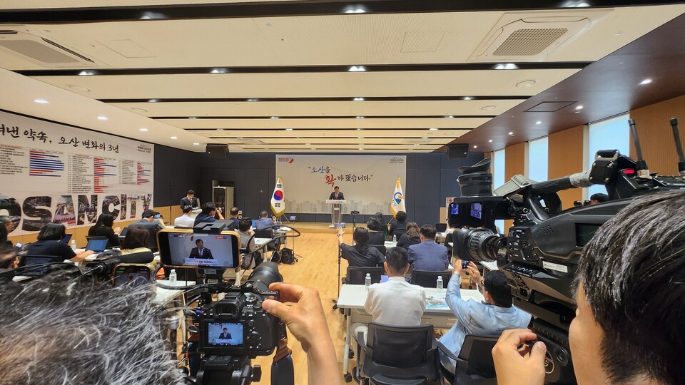 이 시장은 “세교5지구 내 가장동 일원에 50만 평 규모의 테크노밸리 조성을 추진 중”이라며 “100년 오산의 먹거리를 책임질 첨단 산업 생태계를 완성하겠다”고 밝혔다./ 김두일 기자