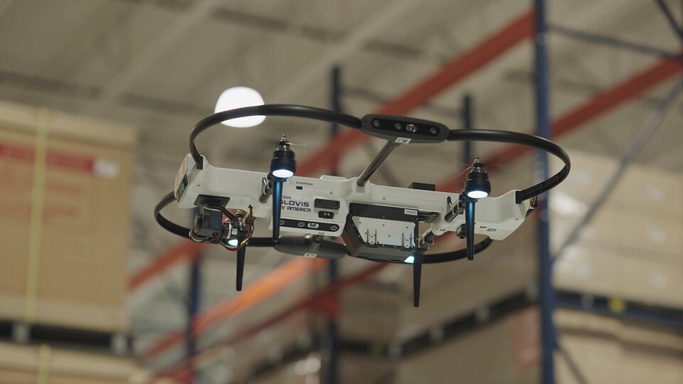 HMGMA 내 통합물류센터의 재고관리에 투입된 자율비행 드론./현대글로비스 