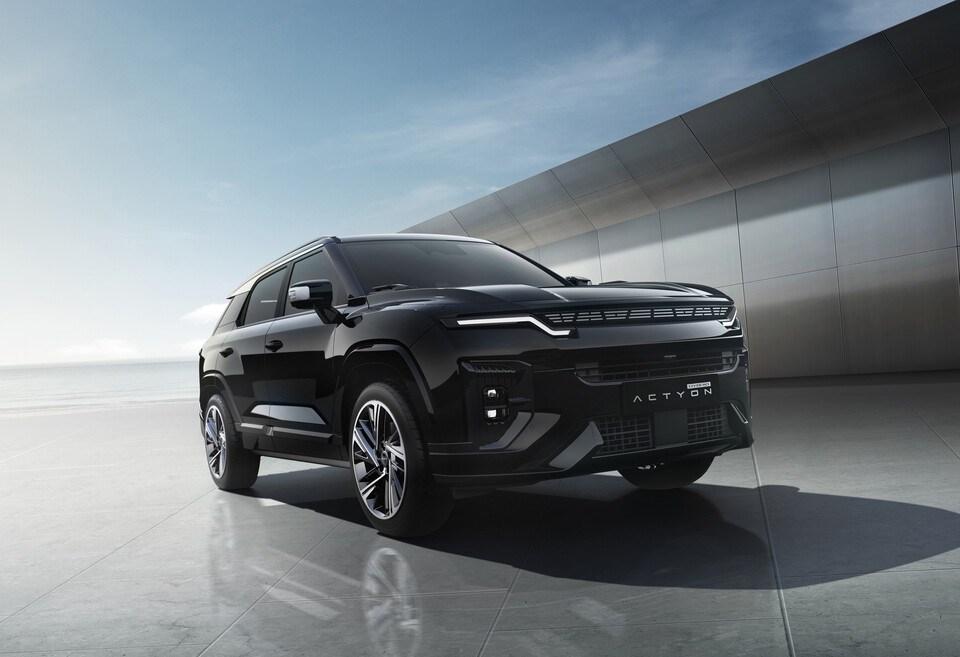 액티언 하이브리드./KGM