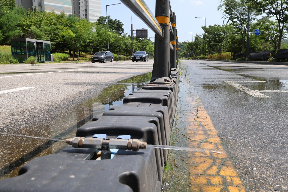 안성시(시장 김보라)가 연일 계속되는 기록적 폭염에 대응해 시민 안전과 건강을 최우선으로 한 폭염 대응 체계를 가동하며 전방위 대책을 추진하고 있다./ 안성시 제공