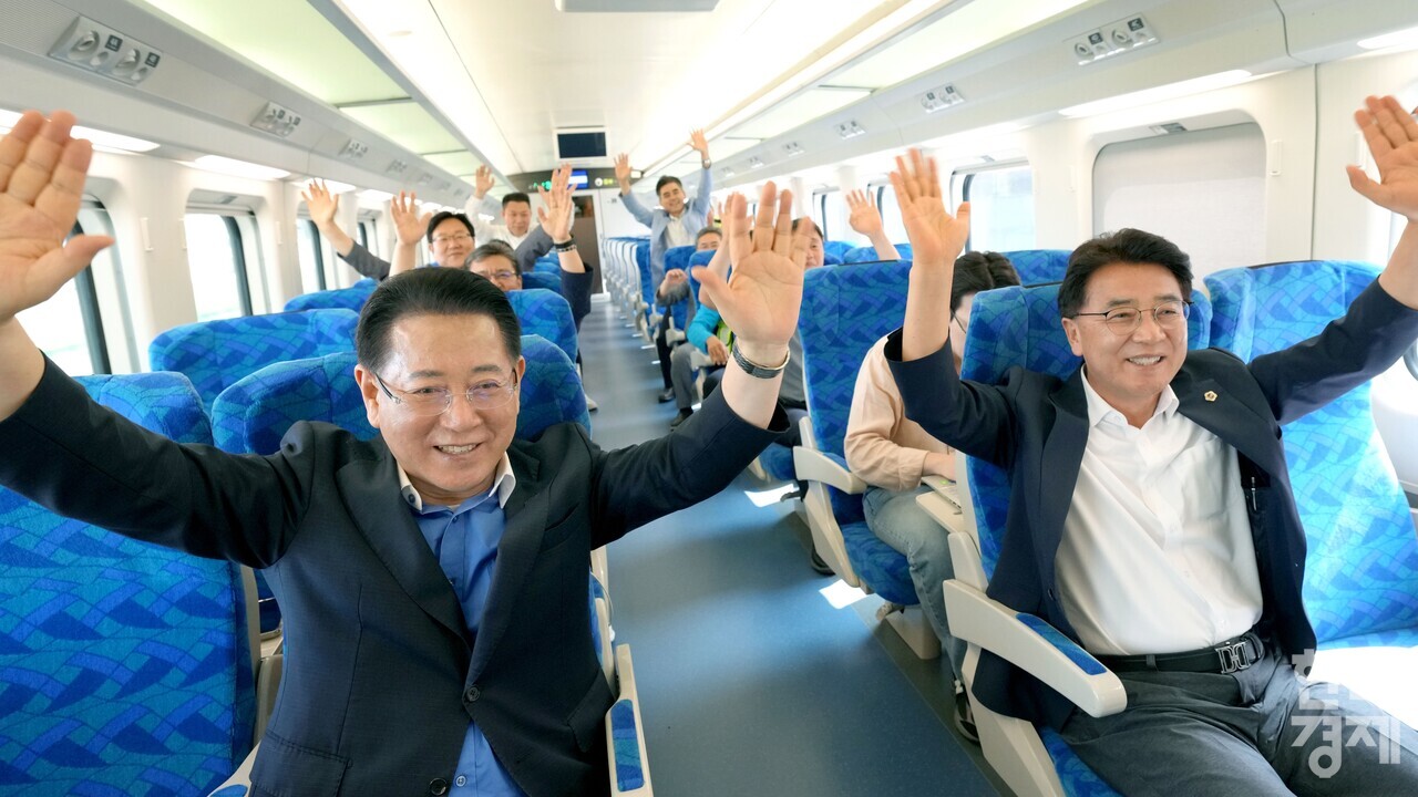 ▲전남남해선 '목포~보성' 구간 개통 대비 사전 시승 (사진=전남도)