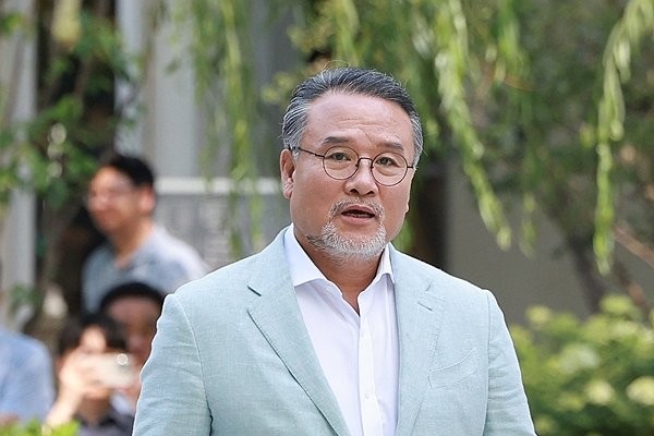 김건희특검팀 사무실에 출석하는 이일준 삼부토건 회장. /연합뉴스