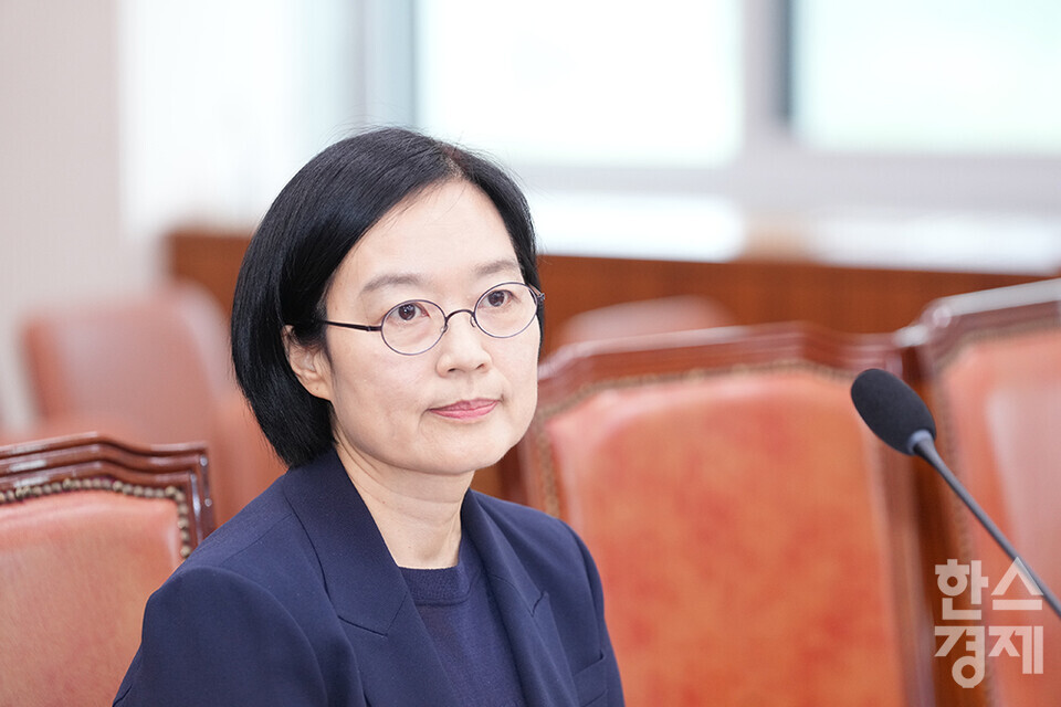 한성숙 중소벤처기업부 장관 후보자가 15일 오전 서울 여의도 국회 산업통산자원중소벤처기업위원회에서 열린 인사청문회에 출석하고 있다. /최대성 기자 dpdaesung@sporbiz.co.kr 2025.07.15.